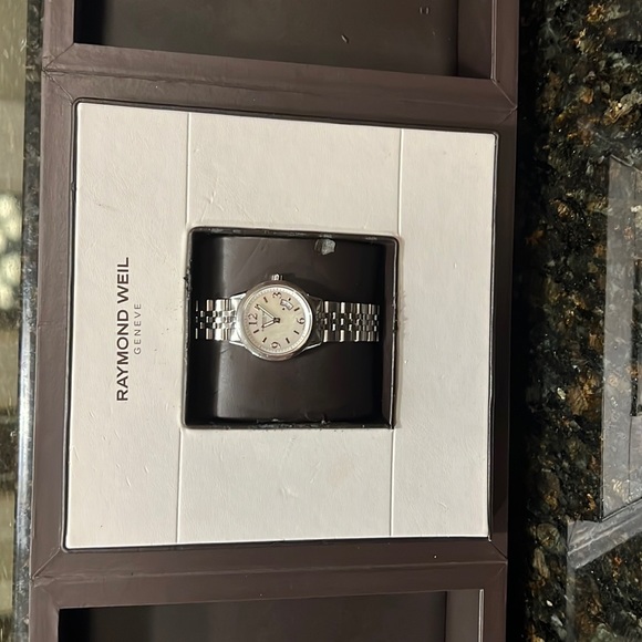 Raymond Weil Women’s Watch Quartz - Picture 2 of 8